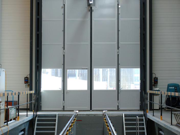 Folding Doors Grau